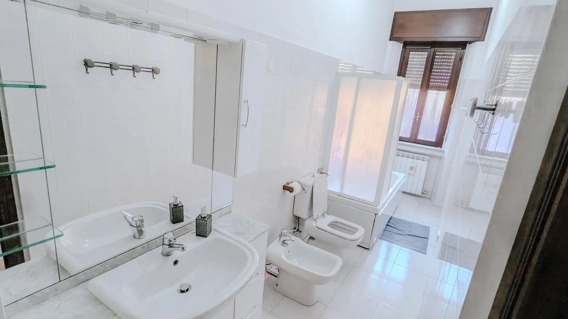 Apartment Dimora Aurea - Milan - Como - Malpensa - Rho Fiere Saronno